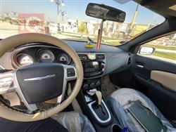 Chrysler 200